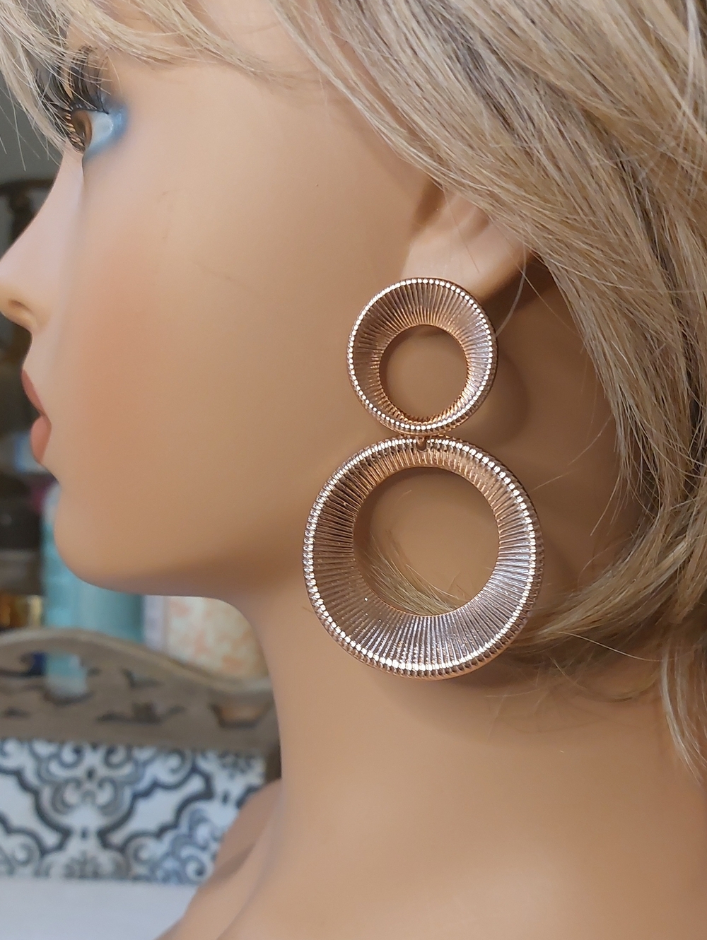💚3/$25 New Fifth Avenue Collection Rose Gold Plated Statement Earrings